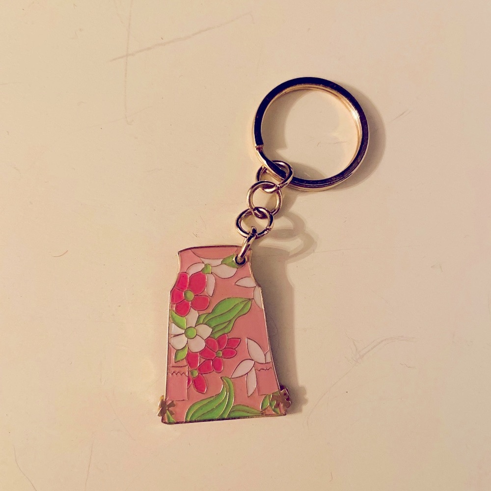 Lilly Pulitzer shift key chain wrapped in Tiffany pouch box & bow! 💙🎀